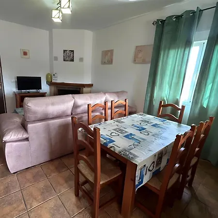 Сasa de vacaciones Piscina Privada Urbanizacion Roche Viejo *